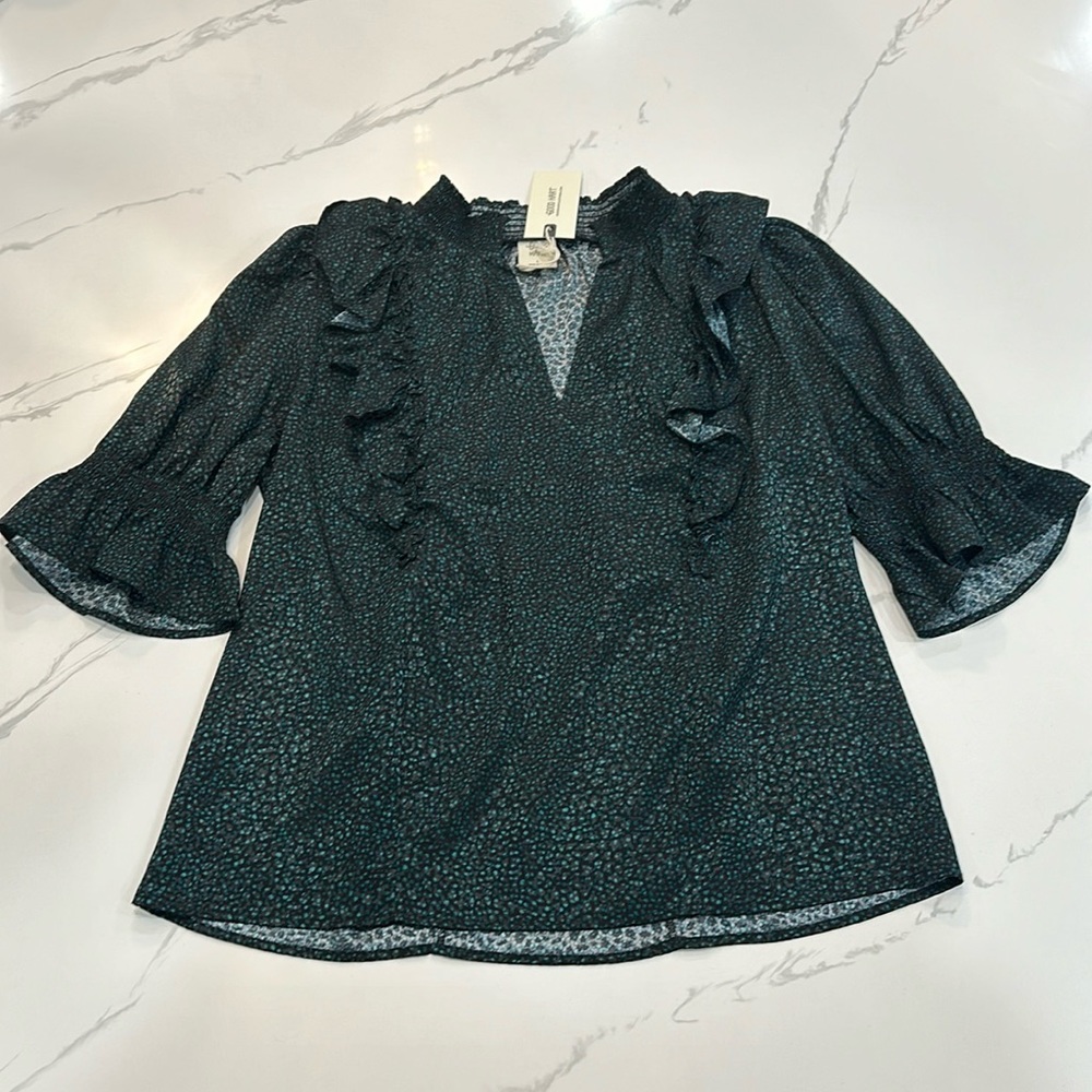 NWT! Good Hart deep emerald green blouse